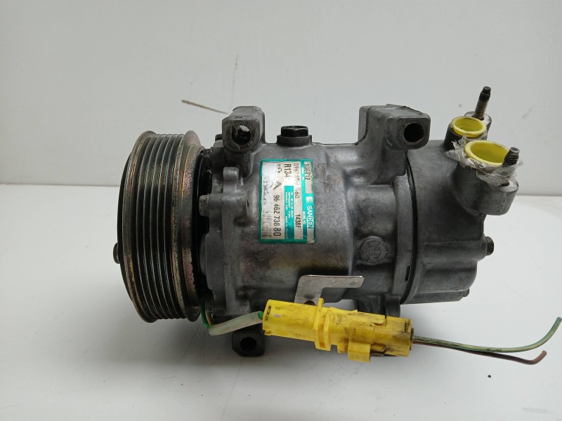 Recambio de compresor aire acondicionado para peugeot 206 berlina 1.4 hdi referencia OEM IAM 96462273880  