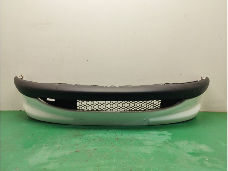 Recambio de paragolpes delantero para peugeot 206 berlina 1.4 hdi referencia OEM IAM 9625078477  