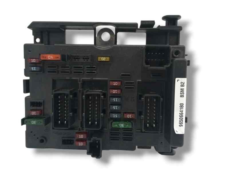 Recambio de caja reles / fusibles para peugeot 206 berlina 1.4 hdi referencia OEM IAM 9650664180  