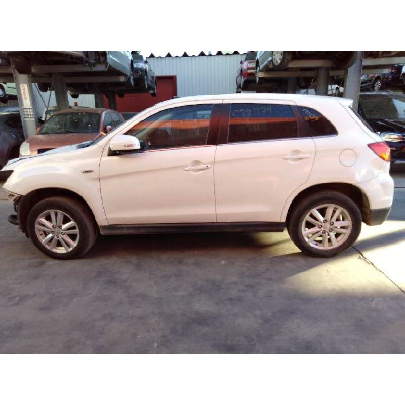MITSUBISHI ASX (GA_W_) 2011