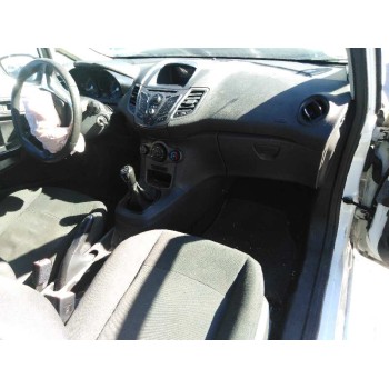 ford fiesta (ccn) del año 2013