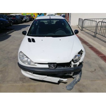 peugeot 206 berlina del año 2001