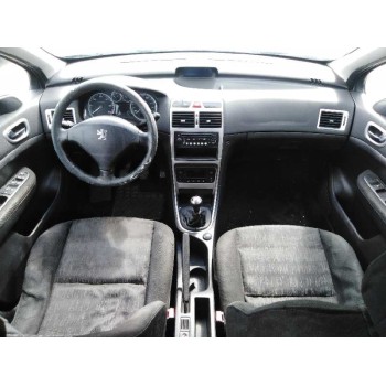 peugeot 307 berlina (s2) del año 2005