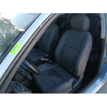 ford focus berlina (cak) del año 2004