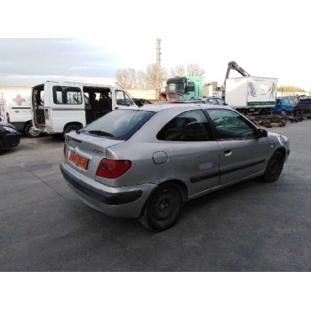 citroën xsara berlina del año 2001