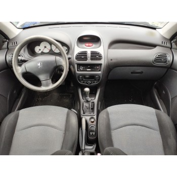 peugeot 206 berlina del año 2005