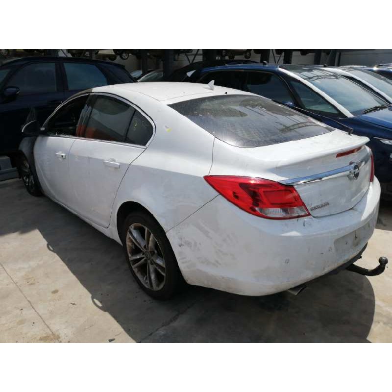 OPEL INSIGNIA BERLINA