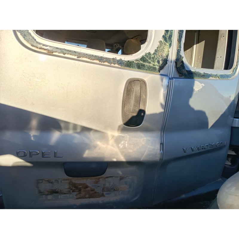 opel vivaro a autobús (x83) del año 2005