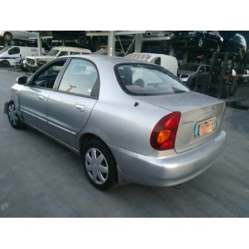 daewoo lanos del año 2001