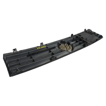 Recambio de rejilla delantera para volkswagen polo (801/803) 1.3 referencia OEM IAM 867853653G  