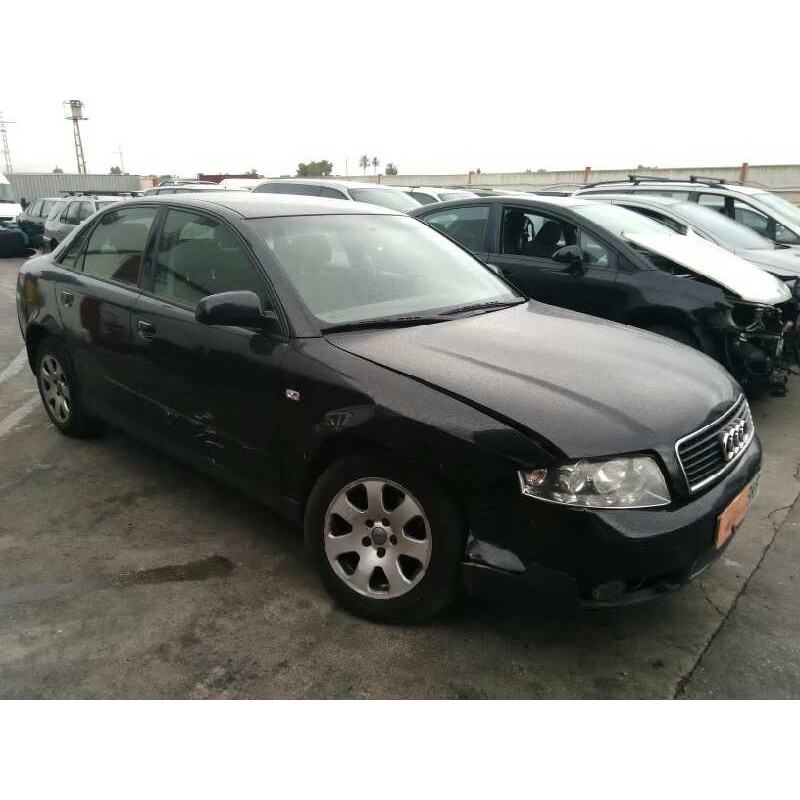 AUDI A4 BERLINA (8E)