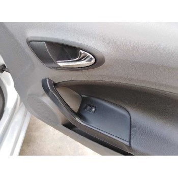 seat ibiza (6j5) del año 2008