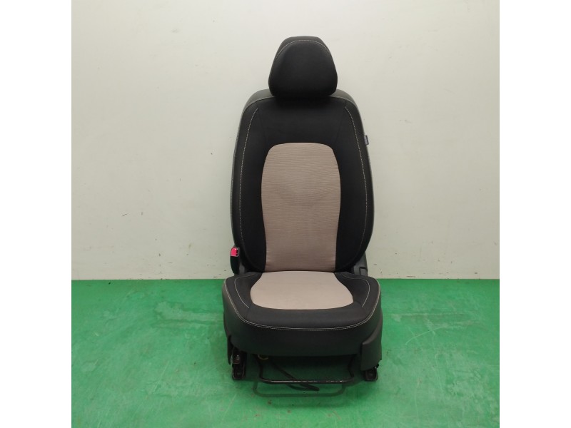 Recambio de asiento delantero izquierdo para hyundai i10 1.0 cat referencia OEM IAM Recambio de asiento delantero izquierdo para hyundai i10 1.0 cat referencia OEM IAM