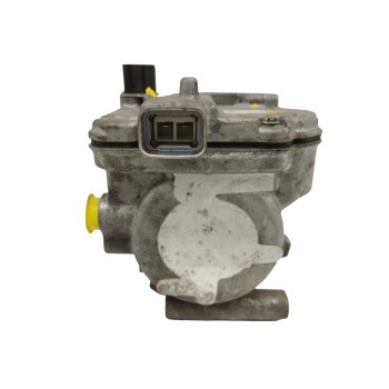 Recambio de compresor aire acondicionado para toyota yaris 1.5 16v cat (híbrido) referencia OEM IAM 8837015010  