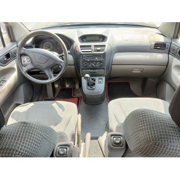 mitsubishi space wagon (n80/n90) del año 2003