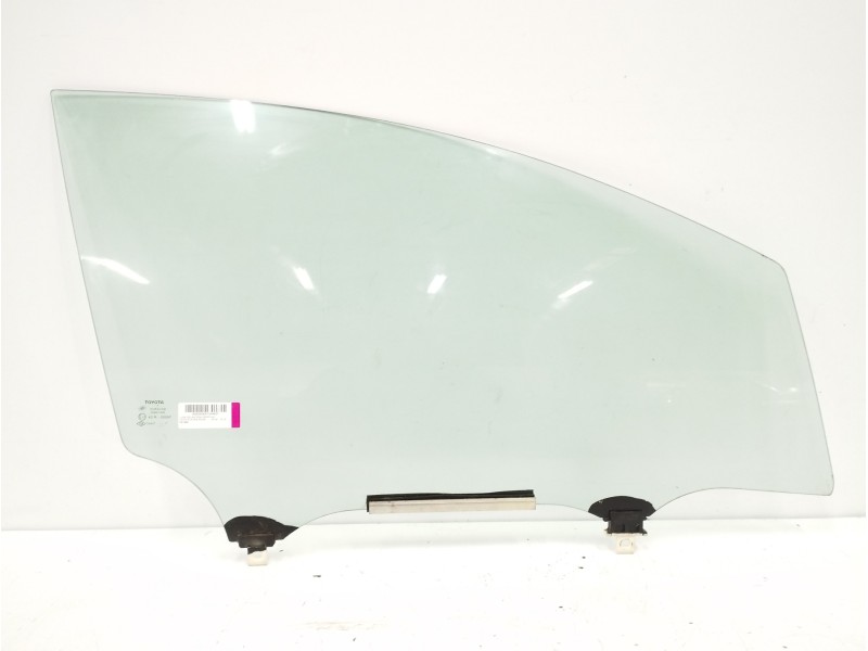 Recambio de luna delantera derecha para toyota auris active referencia OEM IAM Recambio de luna delantera derecha para toyota auris active referencia OEM IAM