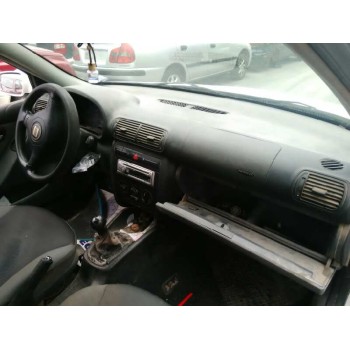 seat toledo (1m2) del año 2001