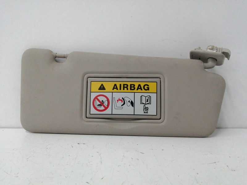 Recambio de parasol derecho para renault clio iv 1.5 dci diesel fap referencia OEM IAM 964003555R  