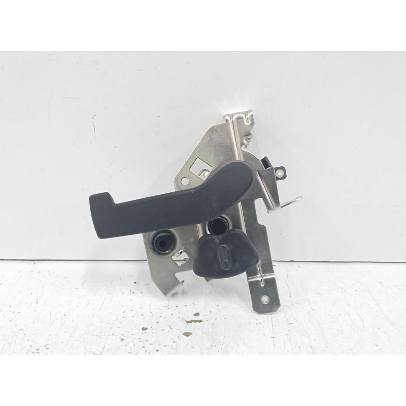 Recambio de maneta interior trasera izquierda para renault trafic iii autobús (jg_) 2.0 dci 150 (jgmu) referencia OEM IAM 826718