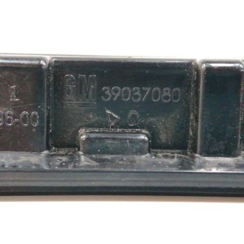 Recambio de luz central de freno para opel crossland x referencia OEM IAM 39037080  