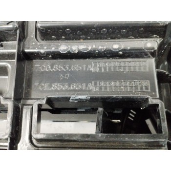 Recambio de rejilla delantera para volkswagen crafter kasten (sy) referencia OEM IAM 7C0853651A  