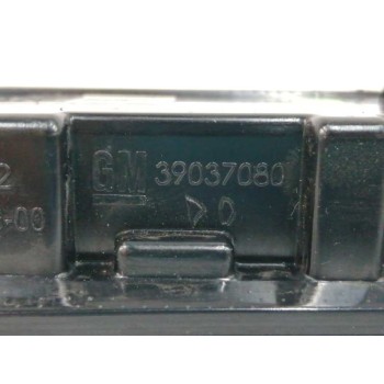 Recambio de luz central de freno para opel crossland x referencia OEM IAM 39037080  