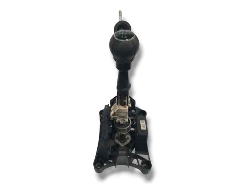 Recambio de palanca cambio para opel tigra twin top 1.4 16v referencia OEM IAM Recambio de palanca cambio para opel tigra twin top 1.4 16v referencia OEM IAM