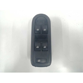 Recambio de mando elevalunas delantero izquierdo para renault scenic ii 1.9 dci diesel referencia OEM IAM 156018070 ENCHUFE GRIS