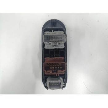 Recambio de mando elevalunas delantero izquierdo para renault scenic ii 1.9 dci diesel referencia OEM IAM 156018070 ENCHUFE GRIS