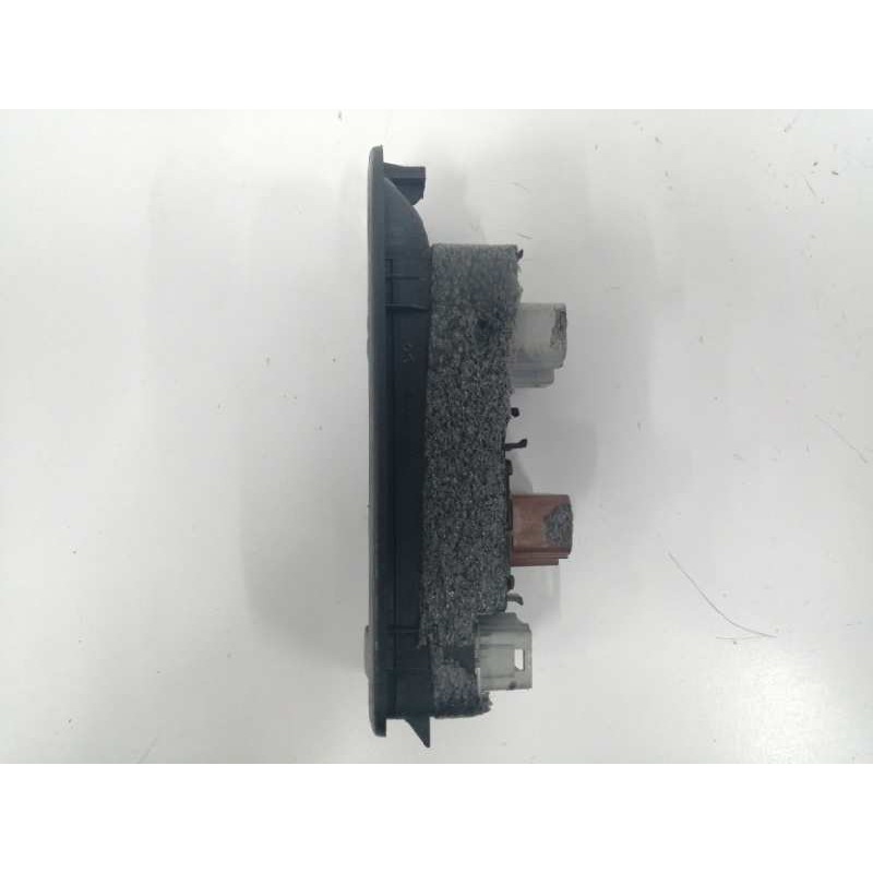 MANDO ELEVALUNAS DELANTERO IZQUIERDO ENCHUFE GRIS Y MARRON