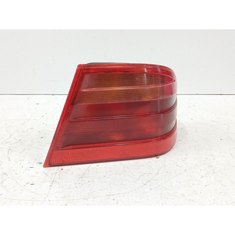 Recambio de piloto trasero derecho para mercedes-benz clase e (w210) e 300 d (210.020) referencia OEM IAM A2108204464  