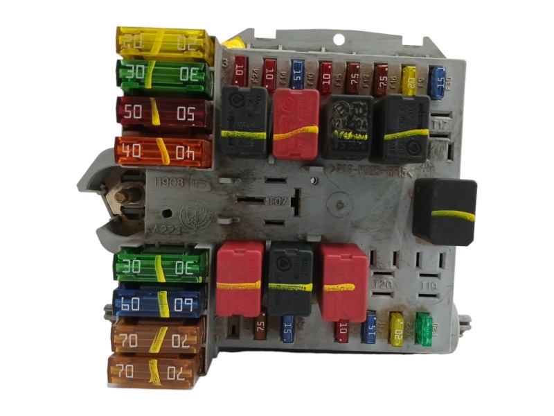 Recambio de caja reles / fusibles para fiat idea (135) 1.3 jtd cat referencia OEM IAM 51739427  