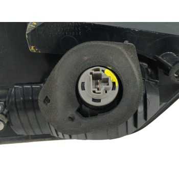 Recambio de piloto trasero derecho interior para mitsubishi outlander (cw0) 2.0 di-d cat referencia OEM IAM 8331A006  