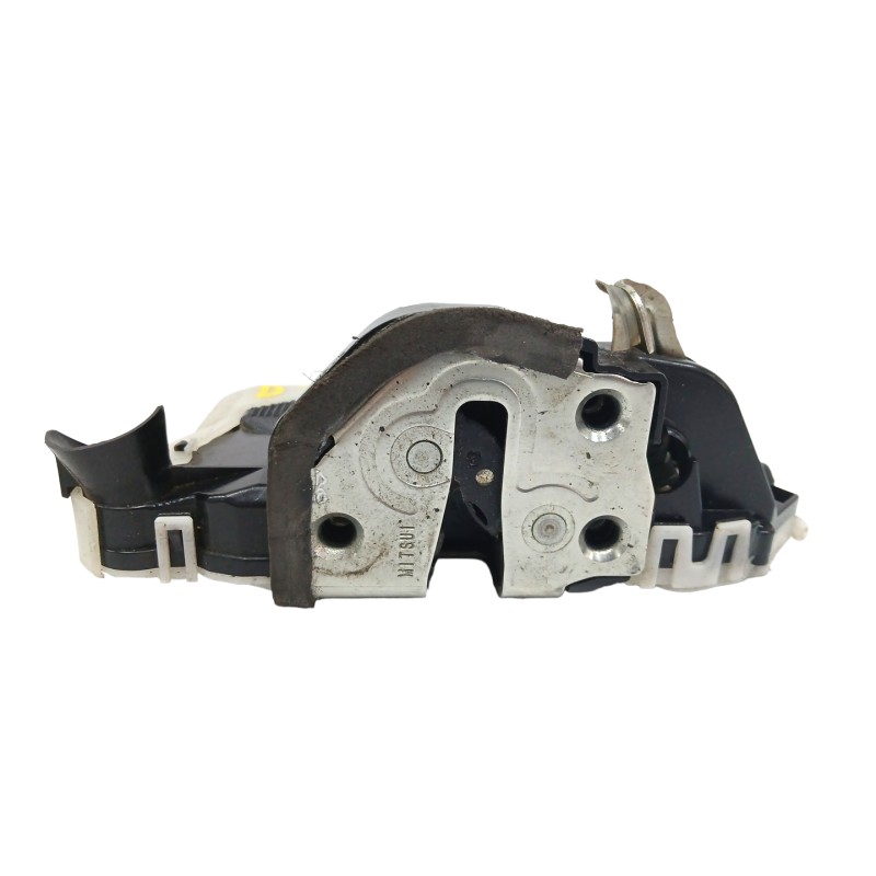 Recambio de cerradura puerta delantera derecha para toyota yaris (_p13_) 1.3 (nsp130_) referencia OEM IAM 690300D320  