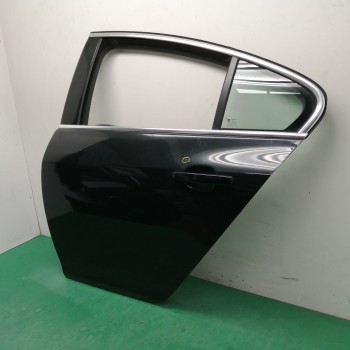 Recambio de puerta trasera izquierda para opel insignia berlina 2.0 cdti cat referencia OEM IAM  OBSERVAR FOTOS 