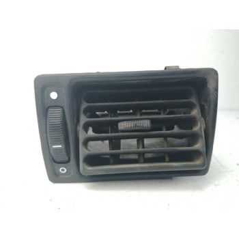 REJILLA AIREADORA PS910697 DELANTERA DERECHA 89FGA018B08AA