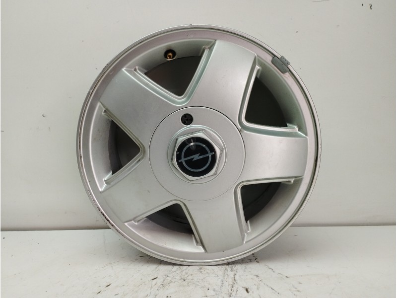 Recambio de llanta para opel astra f berlina 1.8 16v referencia OEM IAM LU 5,5JX14 ET49 90486680