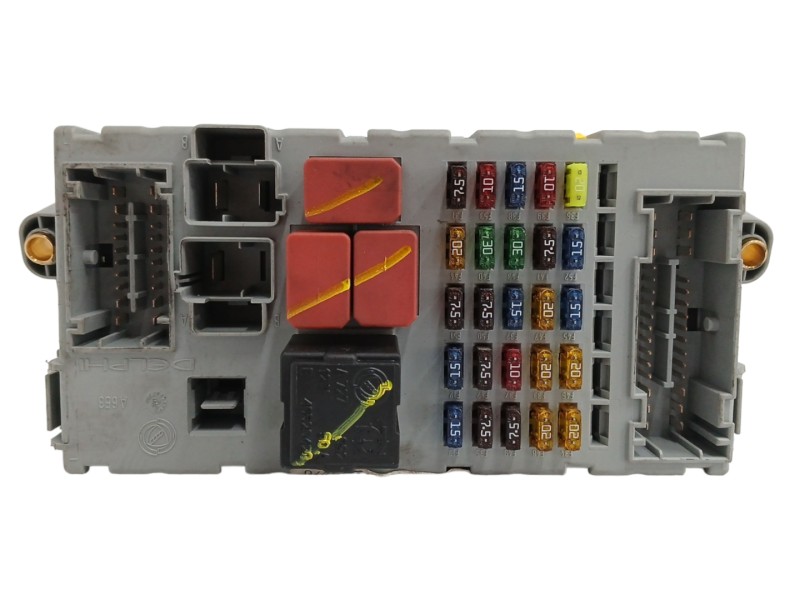 Recambio de caja reles / fusibles para fiat idea (135) 1.3 jtd cat referencia OEM IAM 51732916 501200800070 