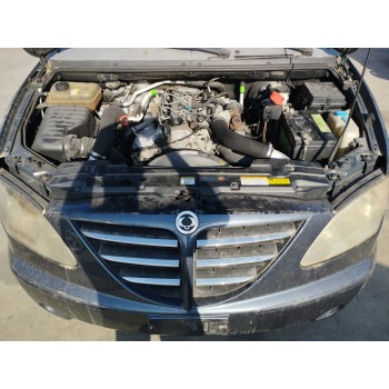 Recambio de carroceria corte para ssangyong rodius 2.7 turbodiesel cat referencia OEM IAM   