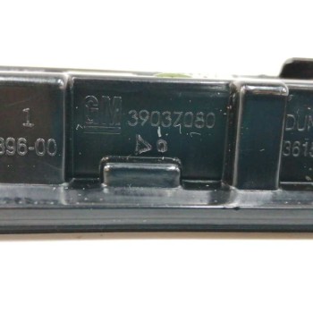 Recambio de luz central de freno para opel crossland x referencia OEM IAM 39037080  