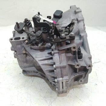 Recambio de caja cambios para kia cee´d 2.0 crdi referencia OEM IAM S828JC  