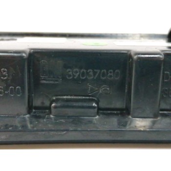 Recambio de luz central de freno para opel crossland x referencia OEM IAM 39037080  