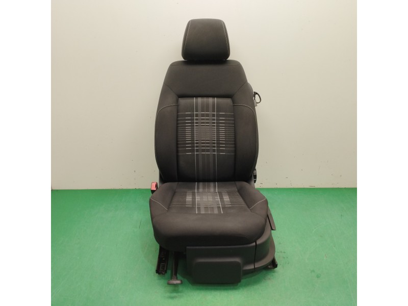 Recambio de asiento delantero izquierdo para volkswagen polo (6c1) 1.0 referencia OEM IAM Recambio de asiento delantero izquierdo para volkswagen polo (6c1) 1.0 referencia OEM IAM