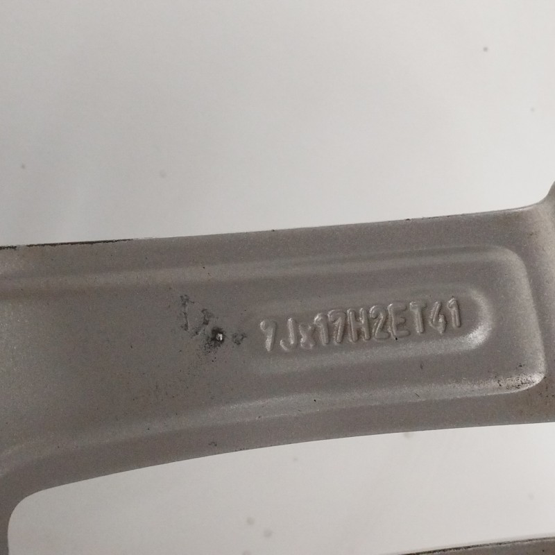 LLANTA 7JX17H2 ET41 5H 5X110 5