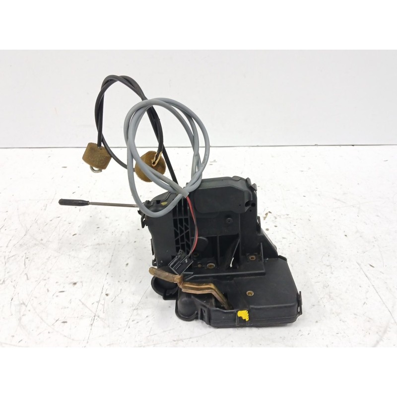 CERRADURA PUERTA DELANTERA DERECHA