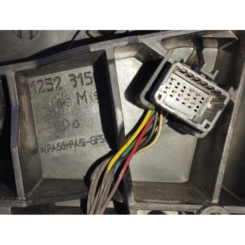 RETROVISOR DERECHO 8 CABLES