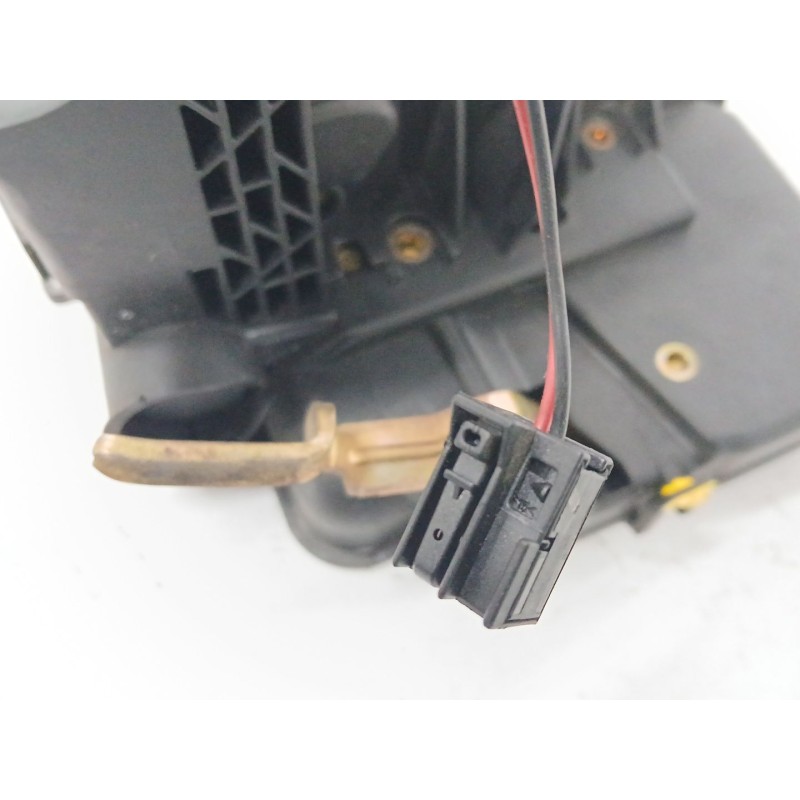 CERRADURA PUERTA DELANTERA DERECHA