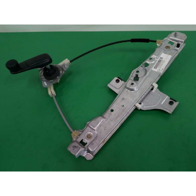 ELEVALUNAS TRASERO DERECHO MANUAL CARIBE