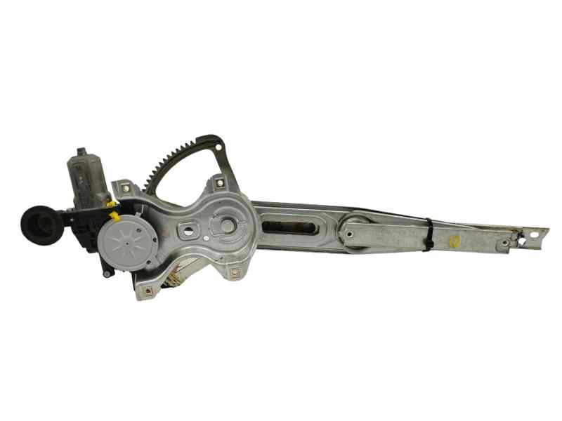 Recambio de elevalunas delantero derecho para toyota yaris 1.5 16v cat referencia OEM IAM 698100D300  