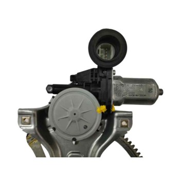 Recambio de elevalunas delantero derecho para toyota yaris 1.5 16v cat referencia OEM IAM 698100D300  